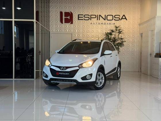 HYUNDAI HB20X 1.6 16V PREMIUM FLEX 4P AUTOMÁTICO HYUNDAI HB20X 1.6 16V PREMIUM FLEX 4P AUTOMÁTICO